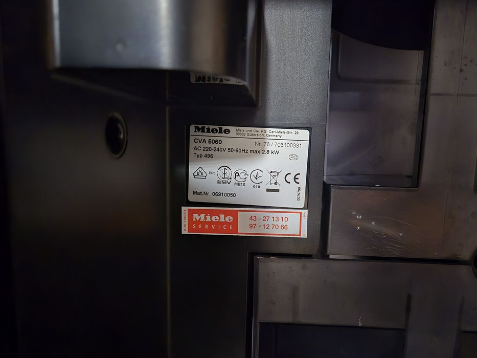Miele CVA 5060 - Ekspres do kawy do zabudowy, Cappuccino, Latte, Inox