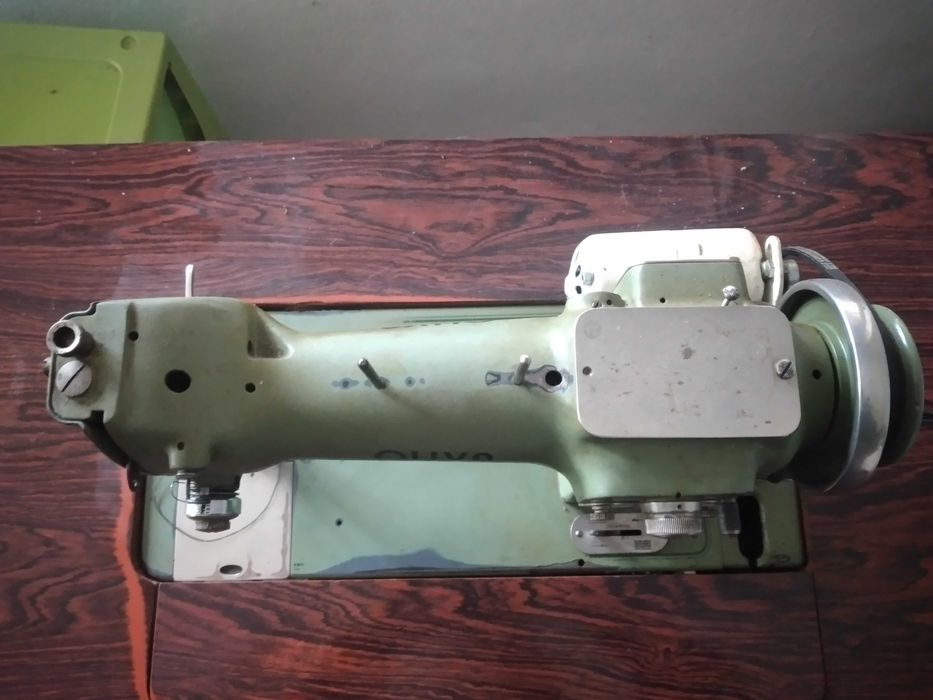 Máquina Costura OLIVA