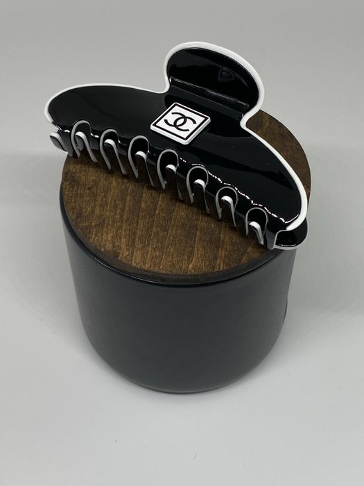 Заколка - краб CHANEL