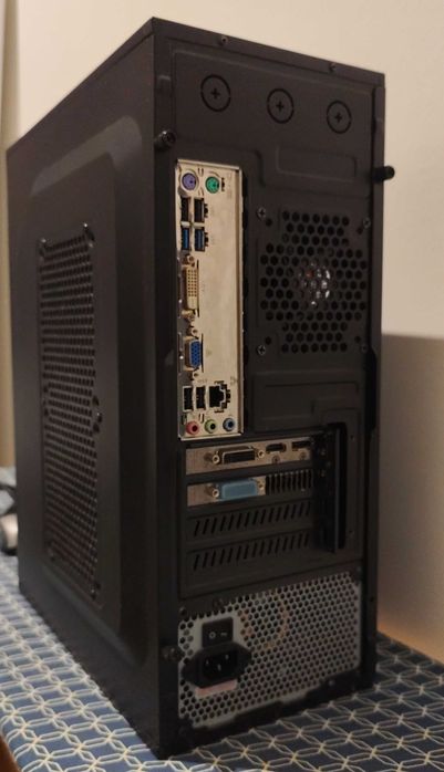 Komputer stacjonarny Intel , G3258 , ASUS GTX 660 2 GB ,  8 GB Ram