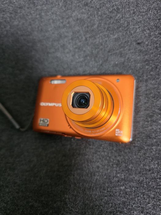 Olympus D-745 | Stan Kolekcjonerski | HD Unikatowy Pomarańczowy Y2K