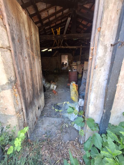 Casa de ruina con terreno