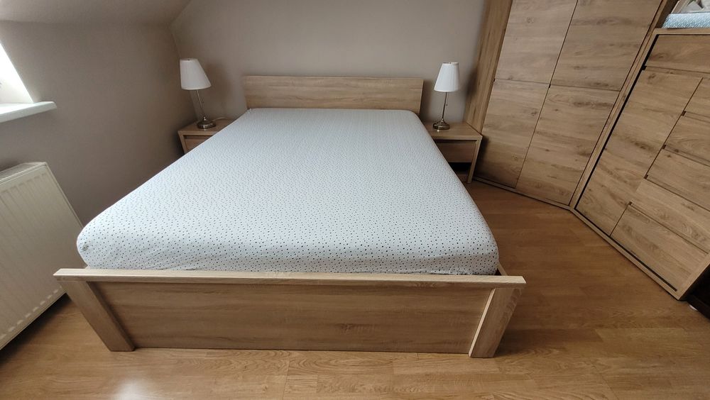 Łóżko sypialniane 160x200