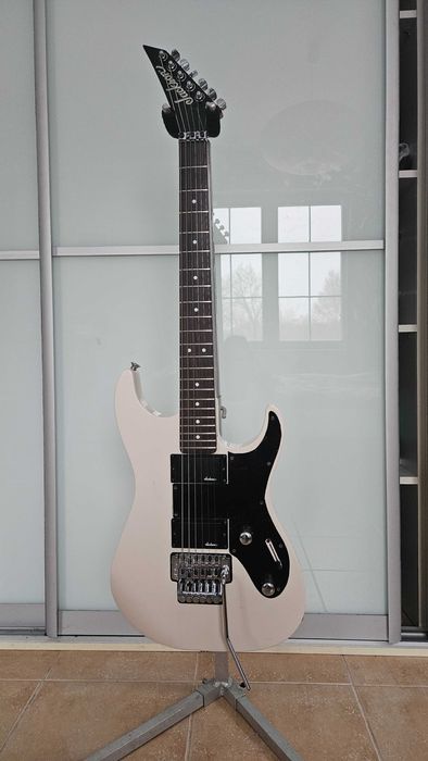 gitara Jackson JS 30 thrashmachine Video