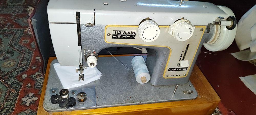 Швейна машинка Чайка-3