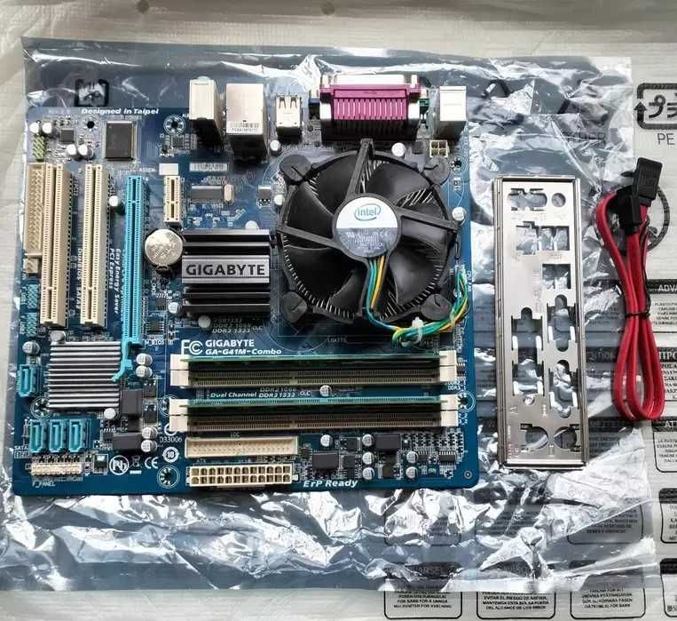Gigabyte GA-G41M-Combo(rev.2.0)+CPU+4Gb