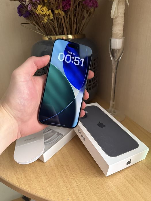 New! Apple iPhone 17 256GB Black 10/10 100%