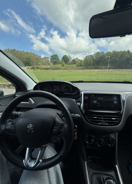 Pegeout 2008 apenas 123000KM