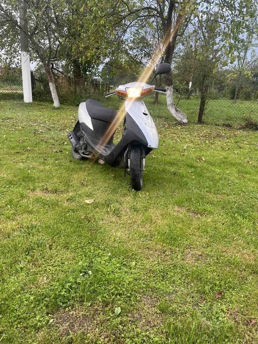 Продаю suzuki lets 2