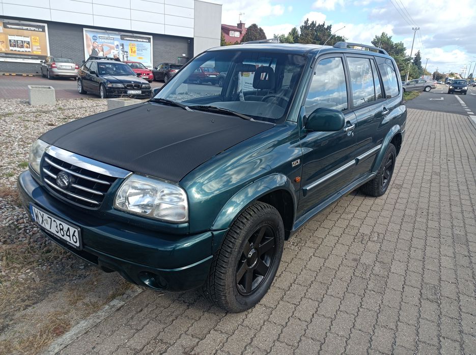 Suzuki XL7