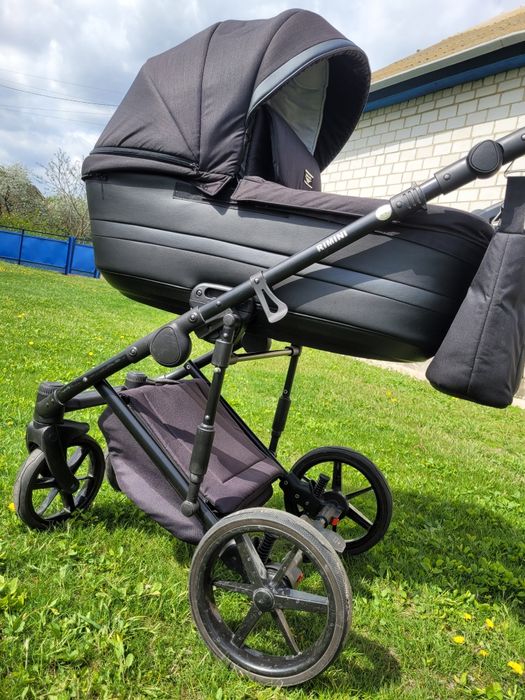 Б/у коляска адамекс 2в1