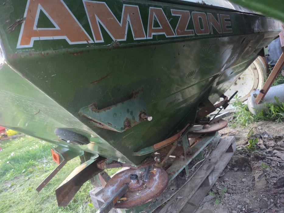 Rozsiewacz nawozu  Amazon