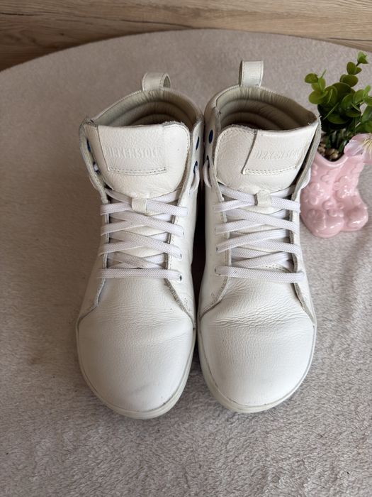 Birkenstock skorzane sneakersy biale za kostke 39 wiazane