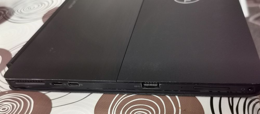 Dell latitude 5290 2 в 1. 12,3"  I5-8250u, 8/256 GB m.2, win11