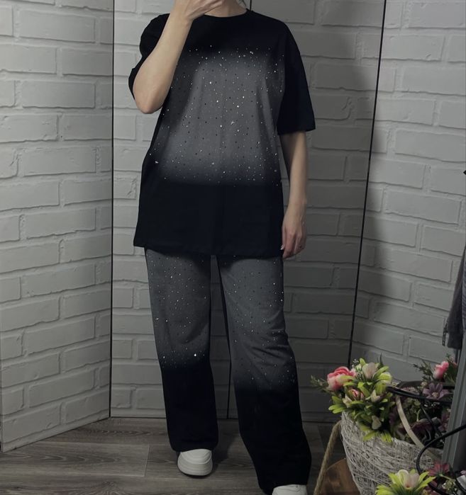 Костюм в камінці