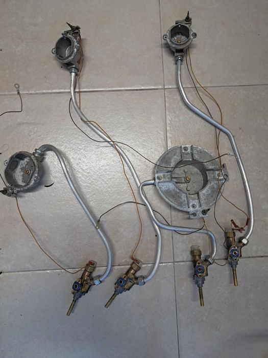 Valvulas e.bicos fogão Flama 8240