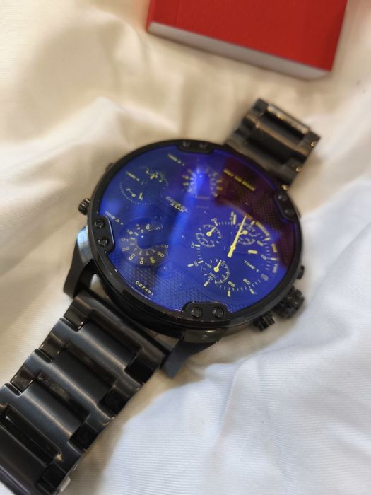 Продам годинник Diesel