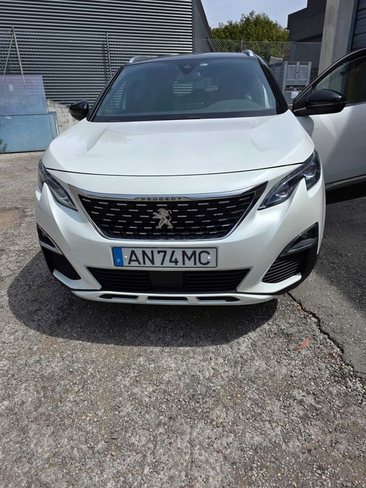 Vendo Peugeot 5008 GT Line 1.5 HDI - 7 Lugares