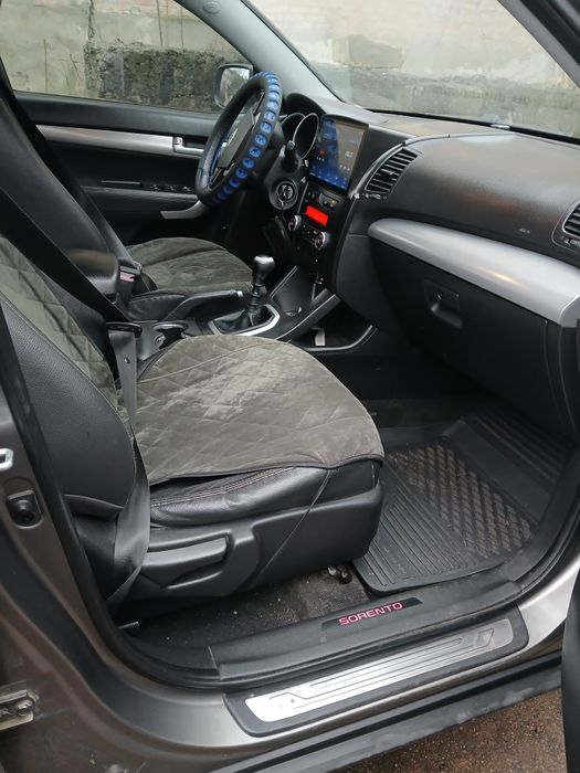 Продам KIA Sorento 2010