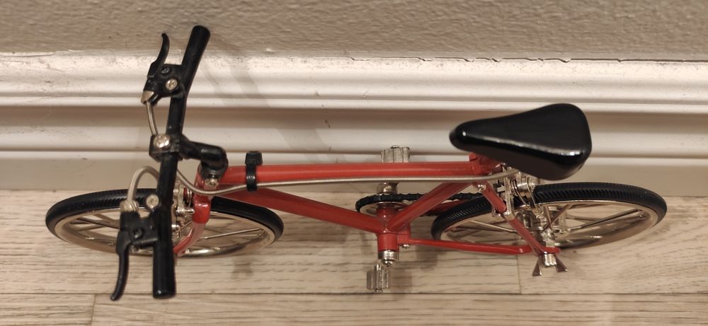 zabawka rowerek rower model rowera dlugosc 22 cm kolekcja