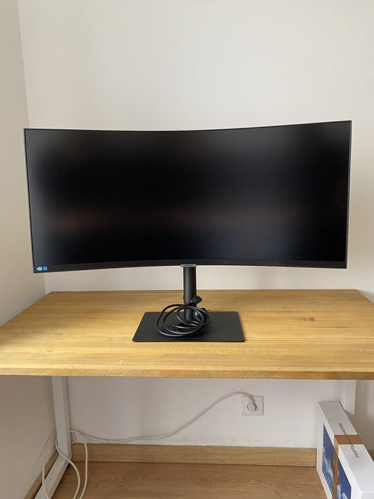 Samsung Ultra WQHD Monitor S6U Curvo