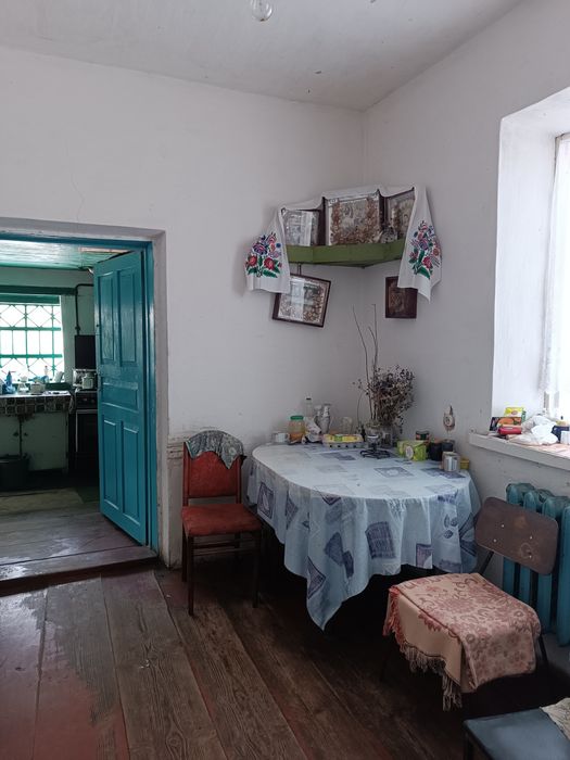 Цегляний будинок в с. Боромики