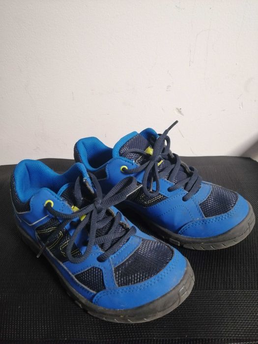 Buty trekkingowe Quechua  DECATHLON roz. 35. Chłopiec.Stan jak nowe.