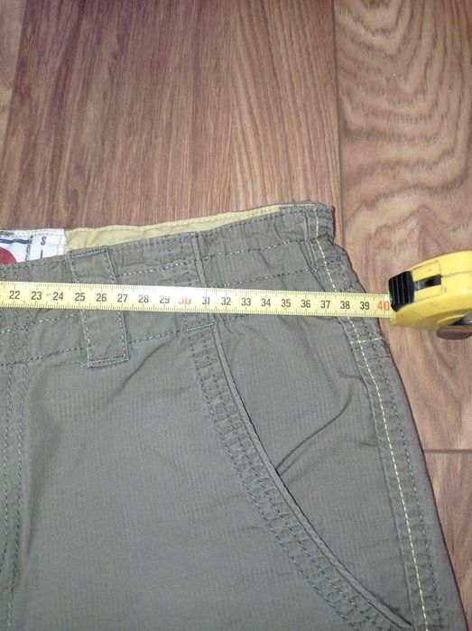 Spodnie krótkie spodenki Next 30