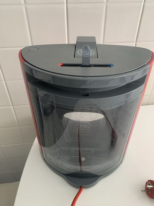 Máquina Café Dolce Gusto com Avaria (ver descrição)