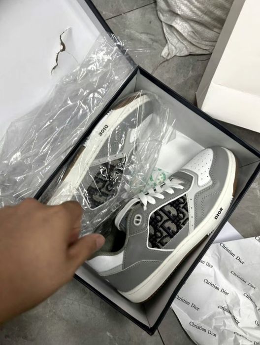 Продажа! Крoсовки Dior