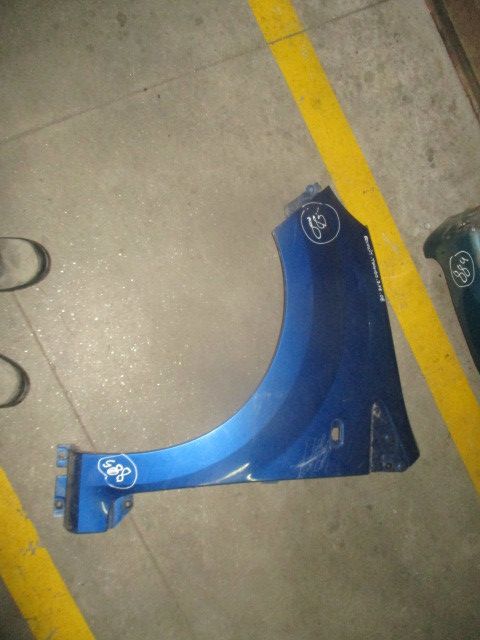 Guarda-lamas esquerdo RENAULT Twingo I (C06_)