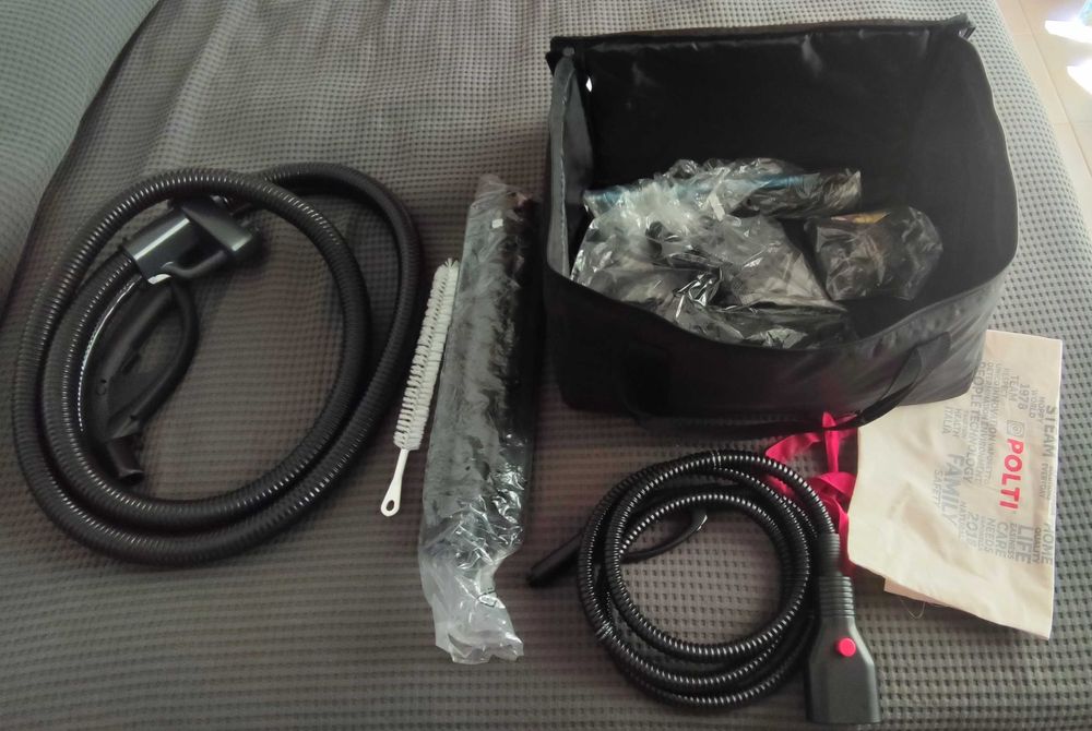 Máquina de limpeza semi-nova, três sistemas: Vapor, Vácuo, Detergente