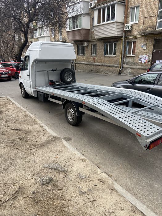 Евакуатор Київ. Эвакуатор Киев. Услуги эвакуатора Киев, Украина