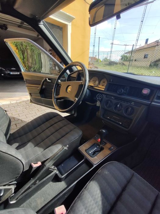 Mercedes-Benz 190 D 2.5 Turbo Automático (W201)