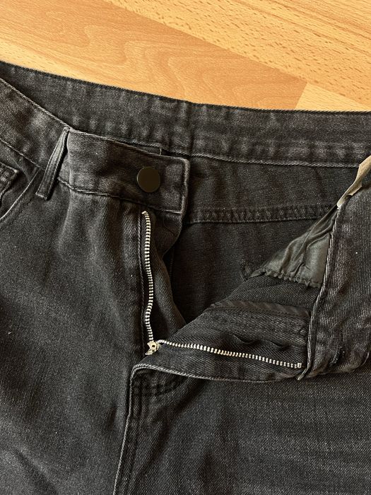 Продам нові базові джинси L розмір