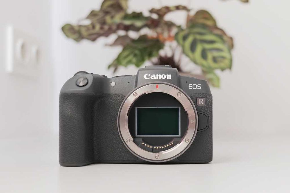Canon RP aparat bezlusterkowiec pełna klatka