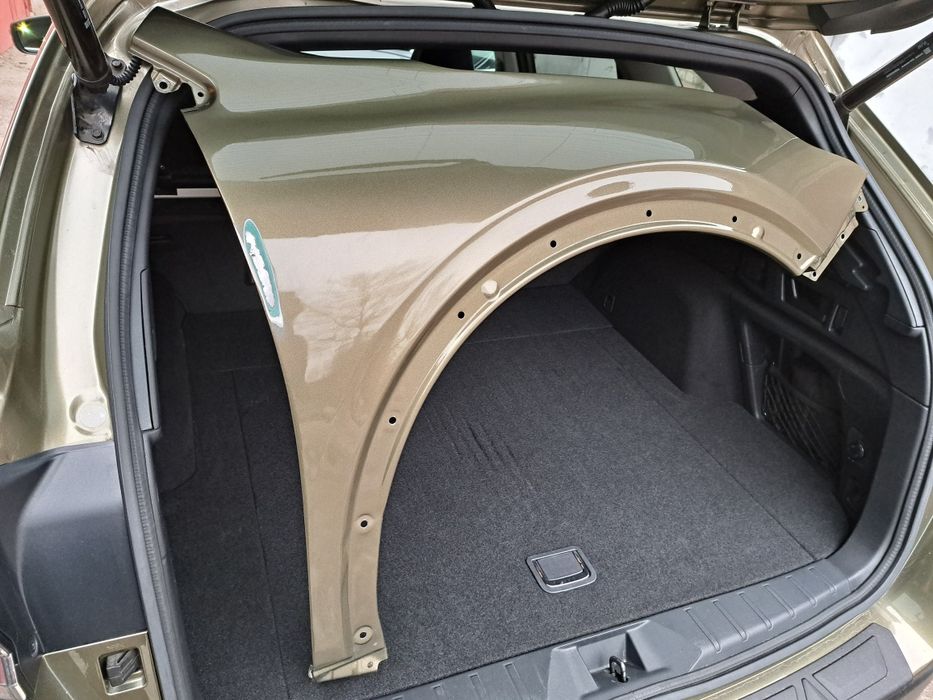 Крило переднє праве Subaru Outback BT 2019 -
