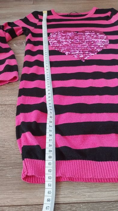 Sukienka sweterkowa tunika r. 122/128 cekiny