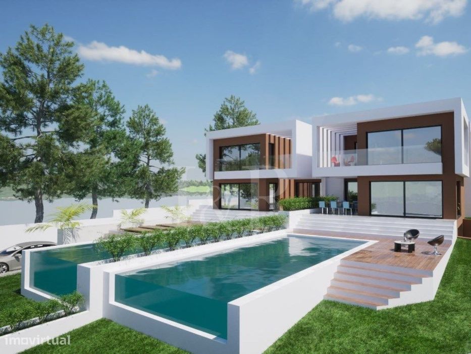 Moradia de luxo T5 com piscina e vista mar em Troia