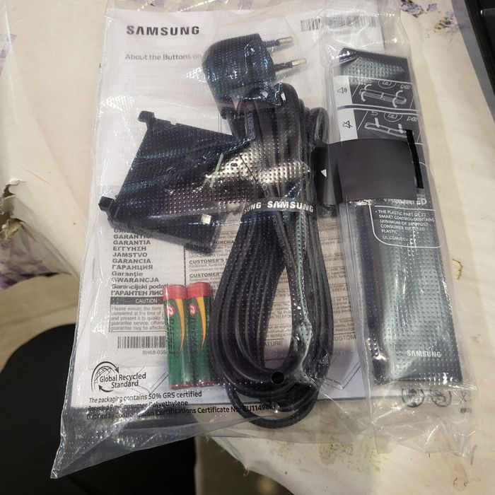ТелевізорSamsung 75-ка