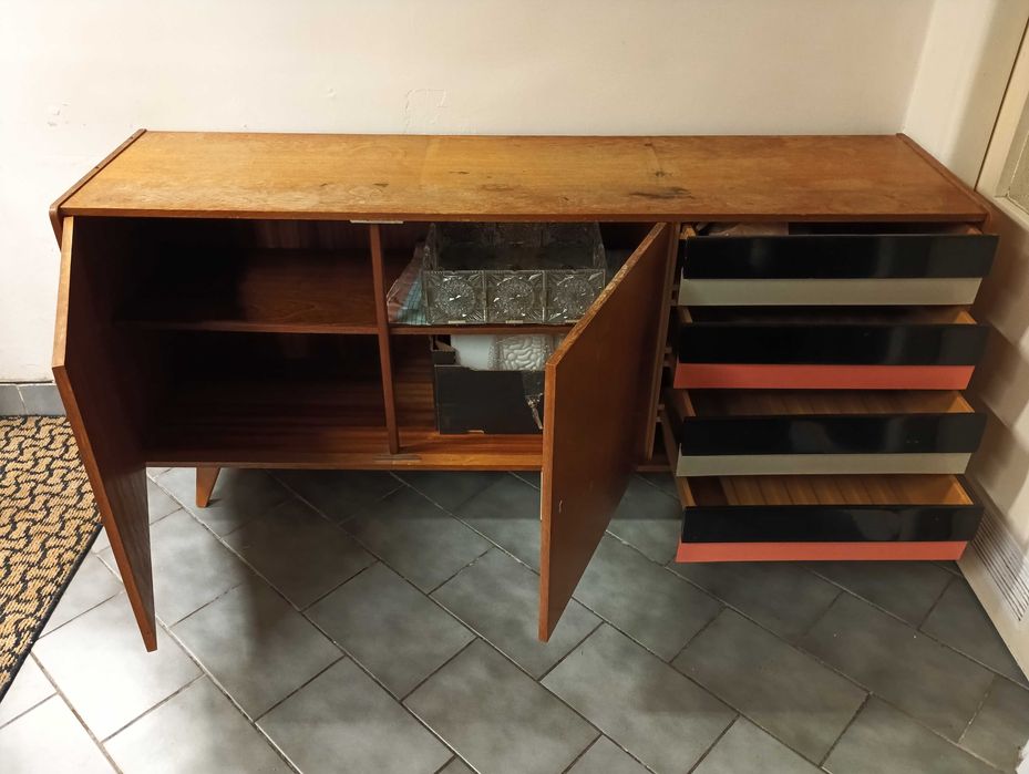 Komoda, szafka  Jiroutek