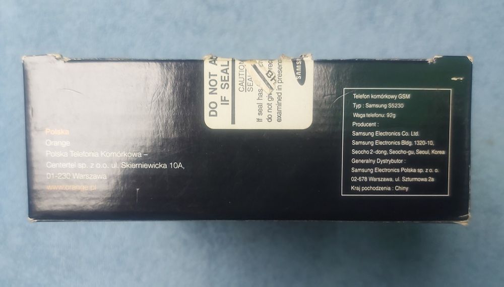 Pudełko Samsung Avila z kompletem instrukcji.