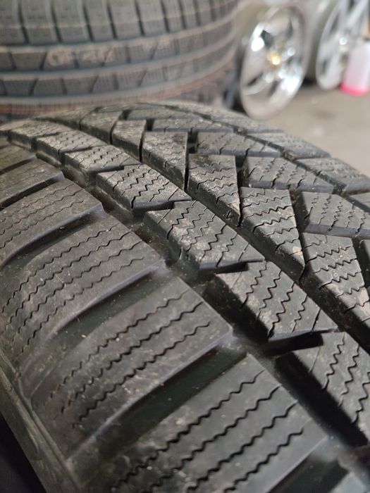 Opony zimowe 215/65R17 99H Continental Winter Contact TS850P
