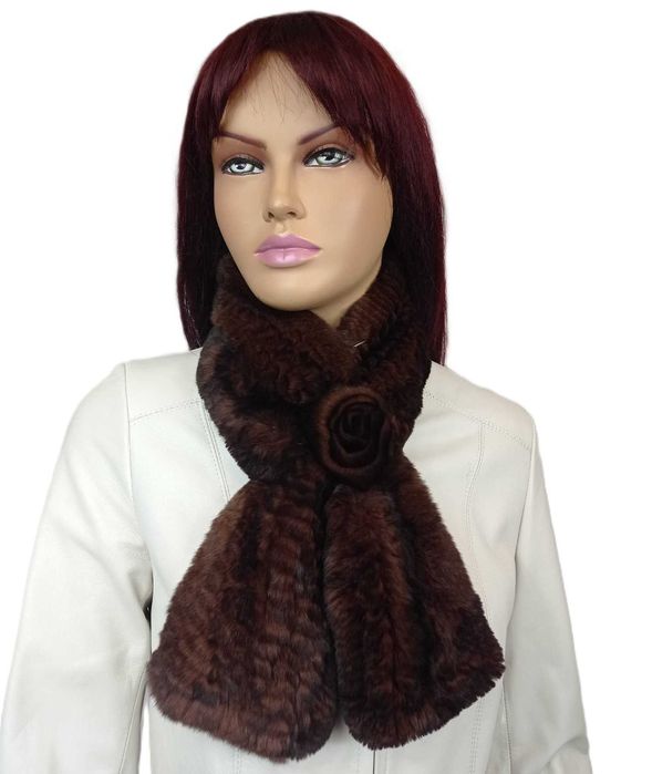 Szalik z futra królika Rex z różyczką - kolor brązowy