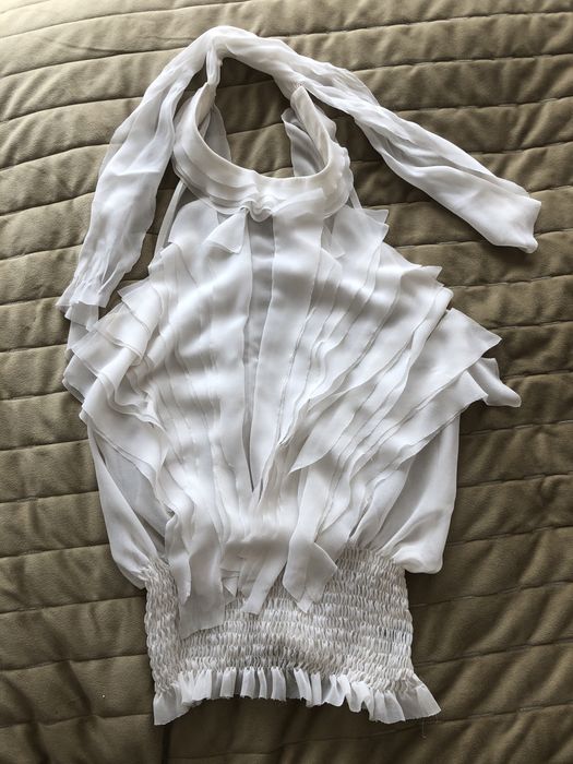 Ewa Minge Biała elegancka bluzka wiązana na szyi