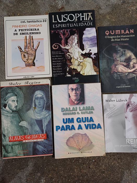 Livros de varios temas quirologia e tarot