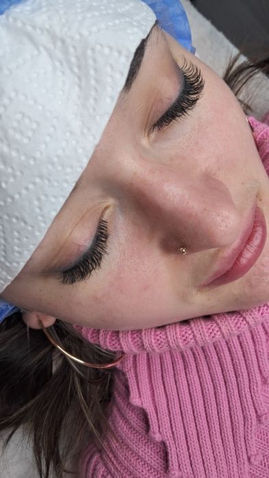 Наращивание ресниц
