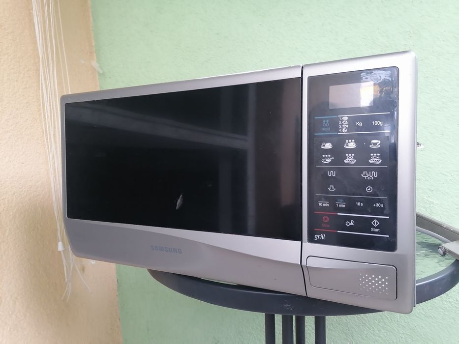 Mikrofala wolnostojąca Samsung sprawna
