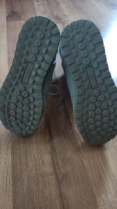 Kozaki damskie 4F, rozmiar 37