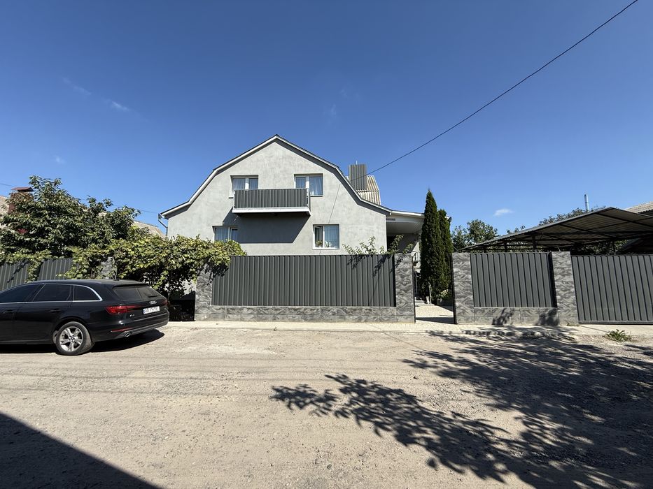 Продам будинок у місті Бар